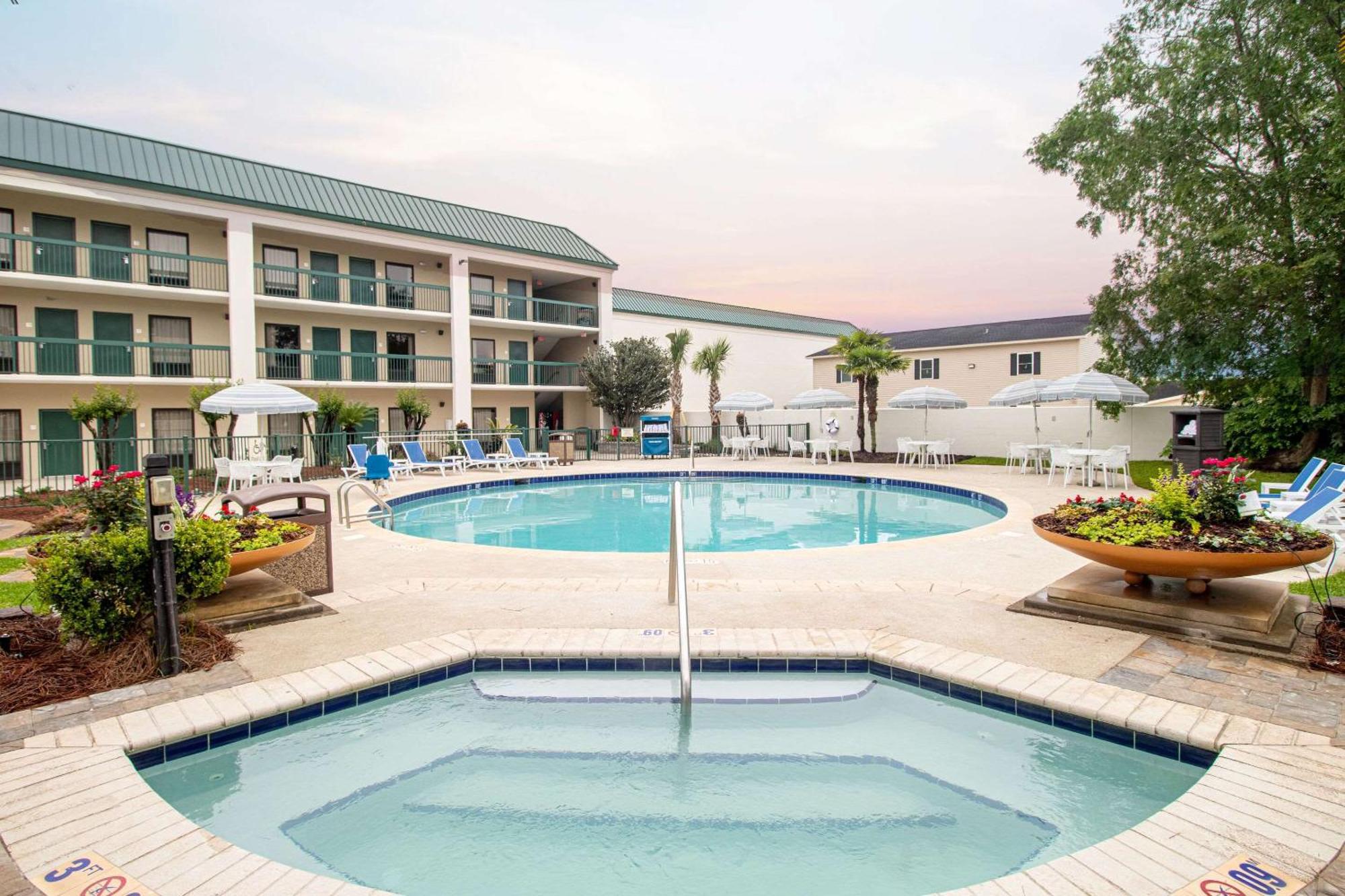 Econo Lodge Inn & Suites Foley-North Gulf Shores Kültér fotó
